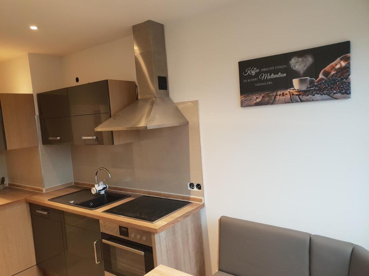 Ferienwohnung Mit Jacuzzi Naehe Flughafen Koeln Bonn Troisdorf Exterior foto